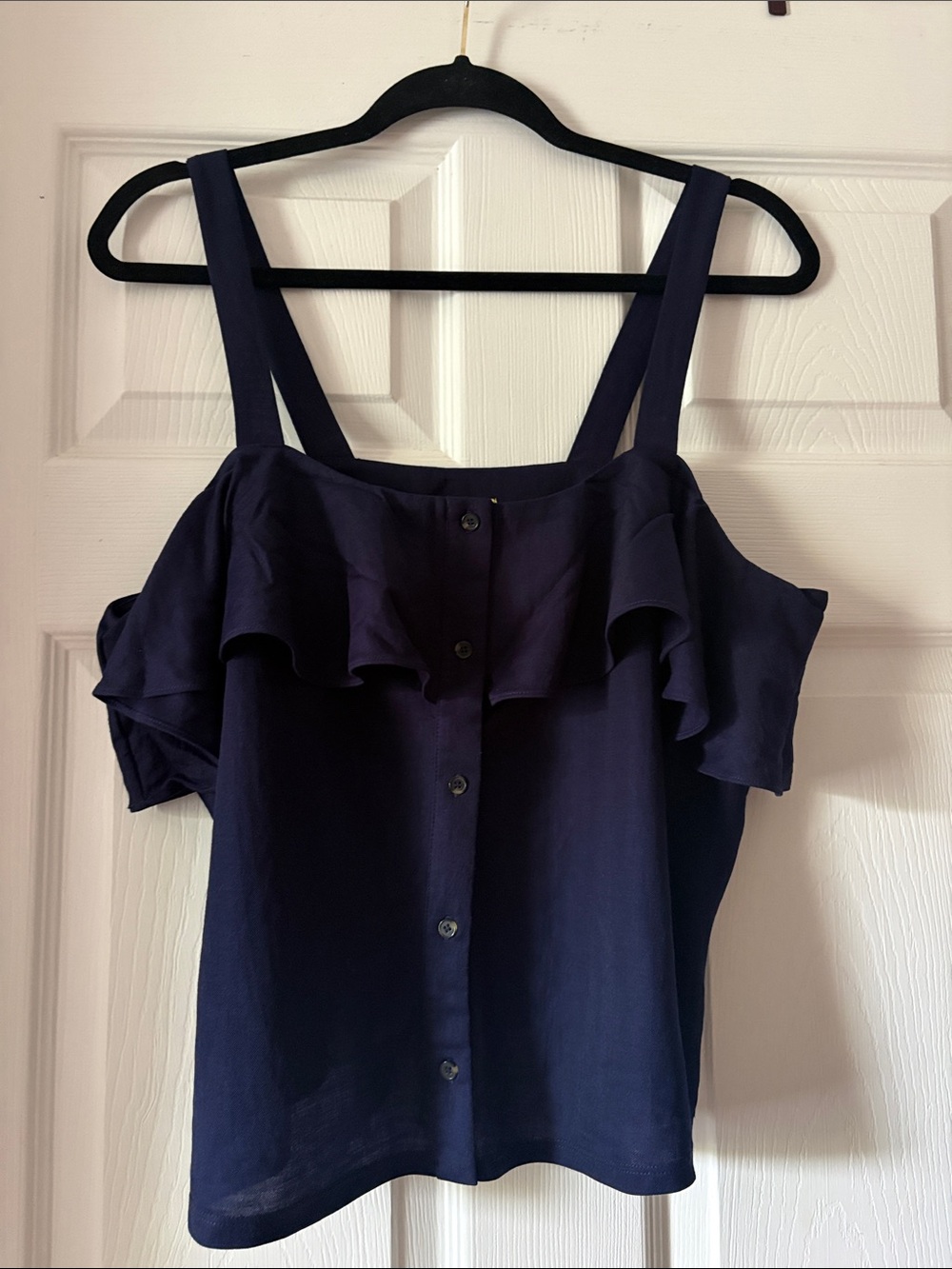 Gianni Bini Navy Ruffle Cold-Shoulder Button Front Crop Top